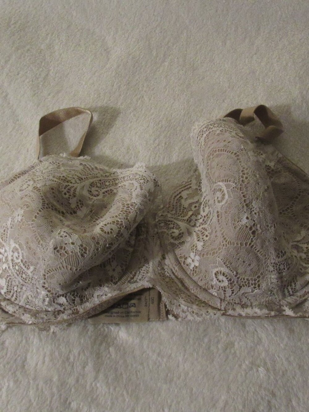 Third Love Beige/White Lace  Bra  24/7 Size 40C  USED